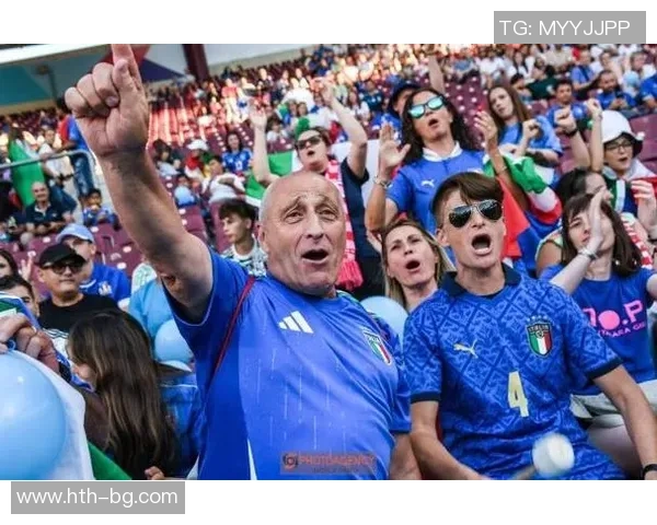 意大利足球标志的历史演变与文化象征探讨 意大利足球标志的历史演变与文化象征探讨